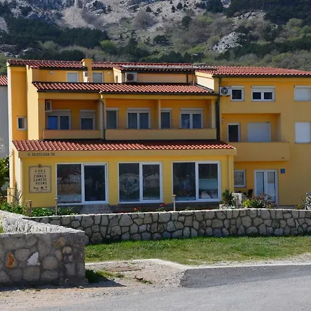 Dani Bed and breakfast 3*