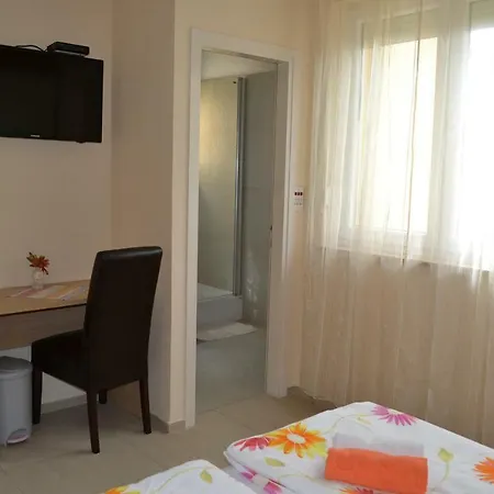Dani Frühstückspension Baška