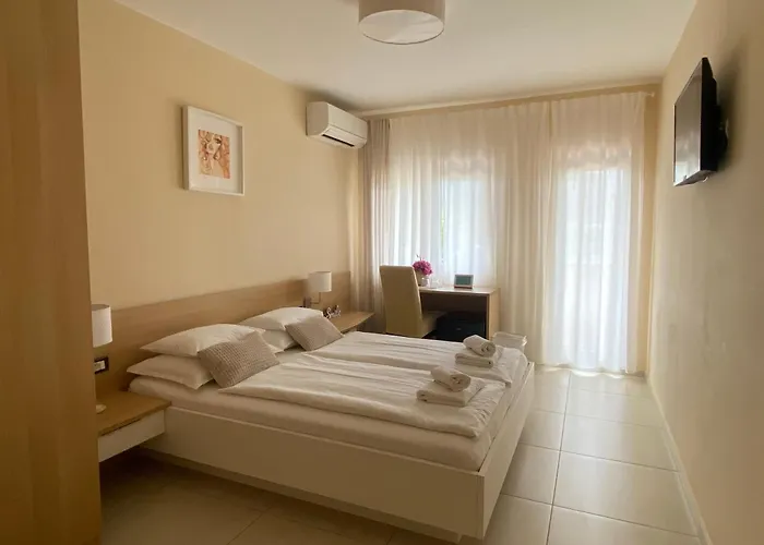 Dani Nocleg ze śniadaniem 3*