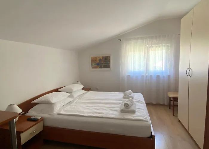 Couette-café Dani 3*