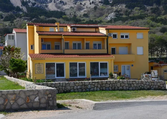 Dani Couette-café 3*