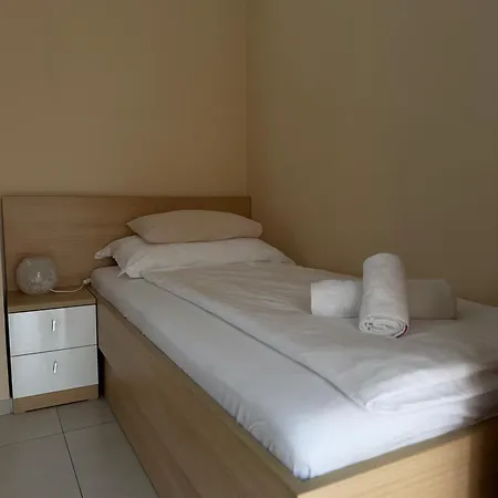 Bed and breakfast Dani 3*