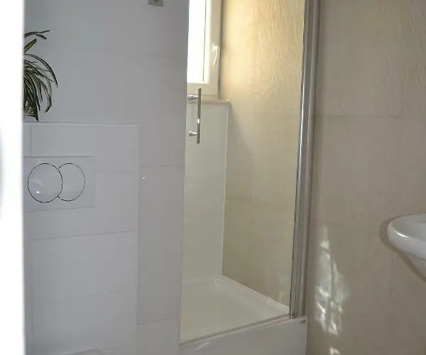 Dani לינה וארוחת בוקר